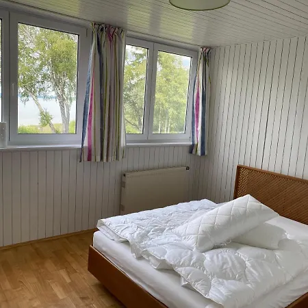 Dom wakacyjny Ferienhauschen Direkt Am Ufer Des Schonen Ammersees *